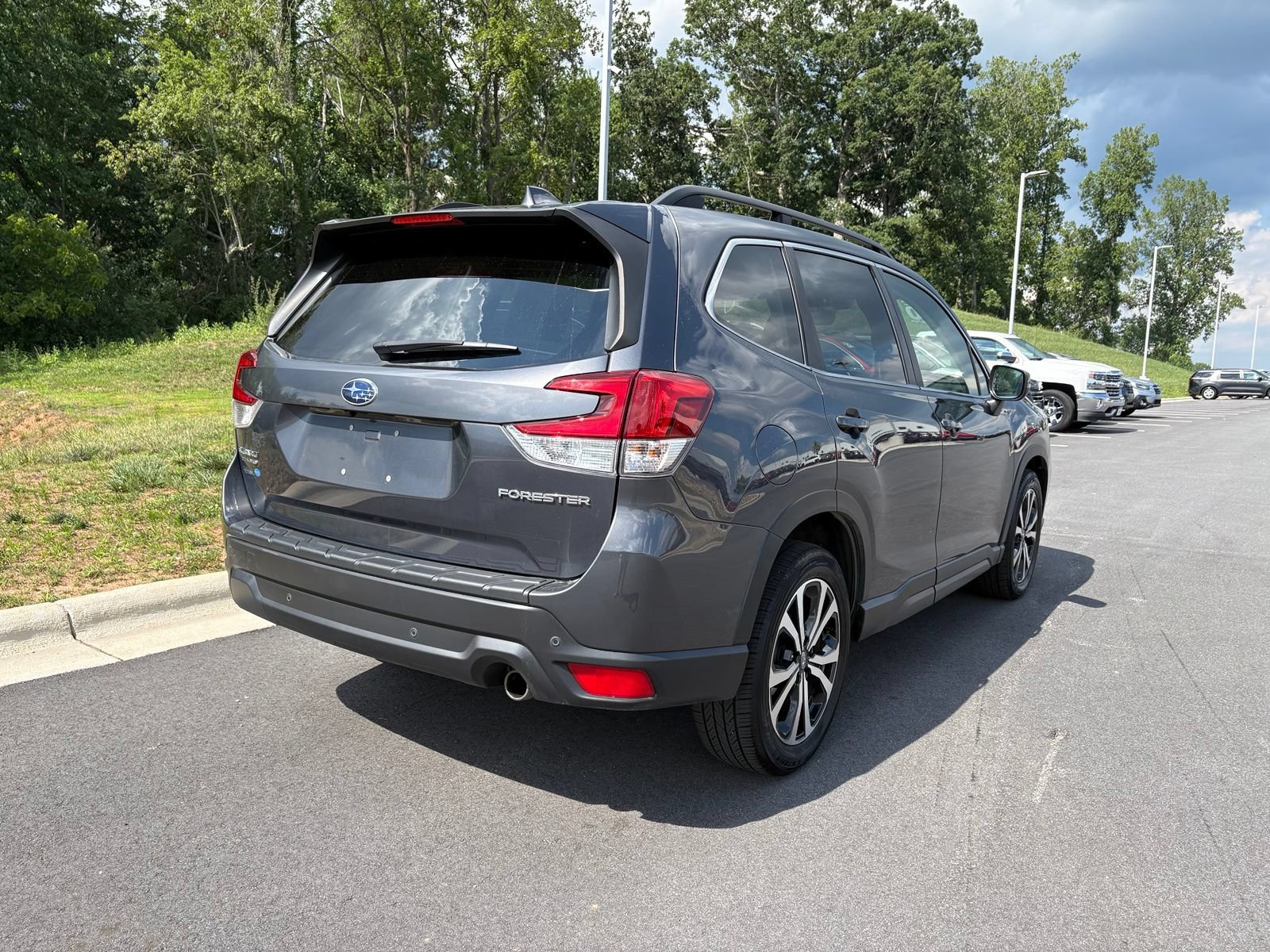 Used 2020 Subaru Forester Limited w/ Popular Package #3 AWD/4WD image 9