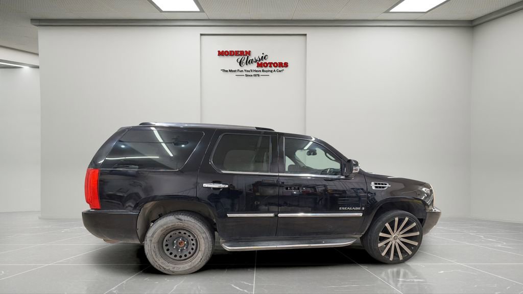 Used 2007 Cadillac Escalade AWD w/ Information Package image 6