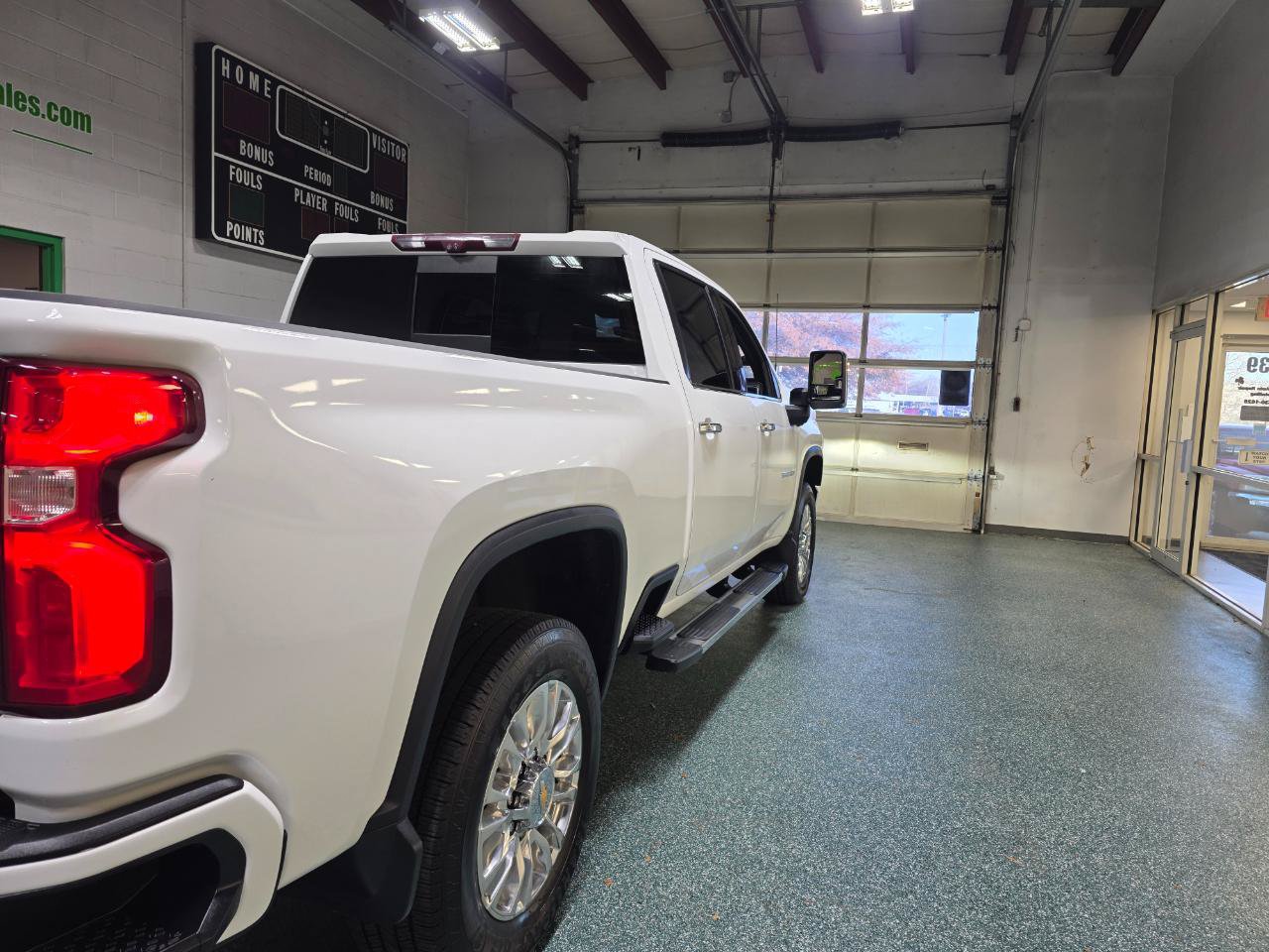 Used 2021 Chevrolet Silverado 3500 High Country w/ Z71 Off-Road Package AWD/4WD image 7