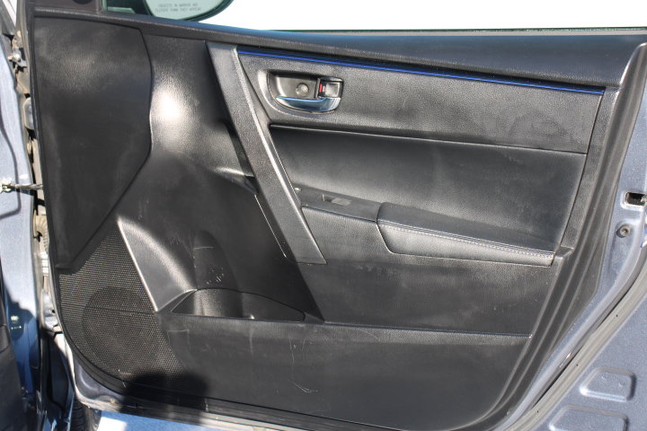 Used 2017 Toyota Corolla SE image 17