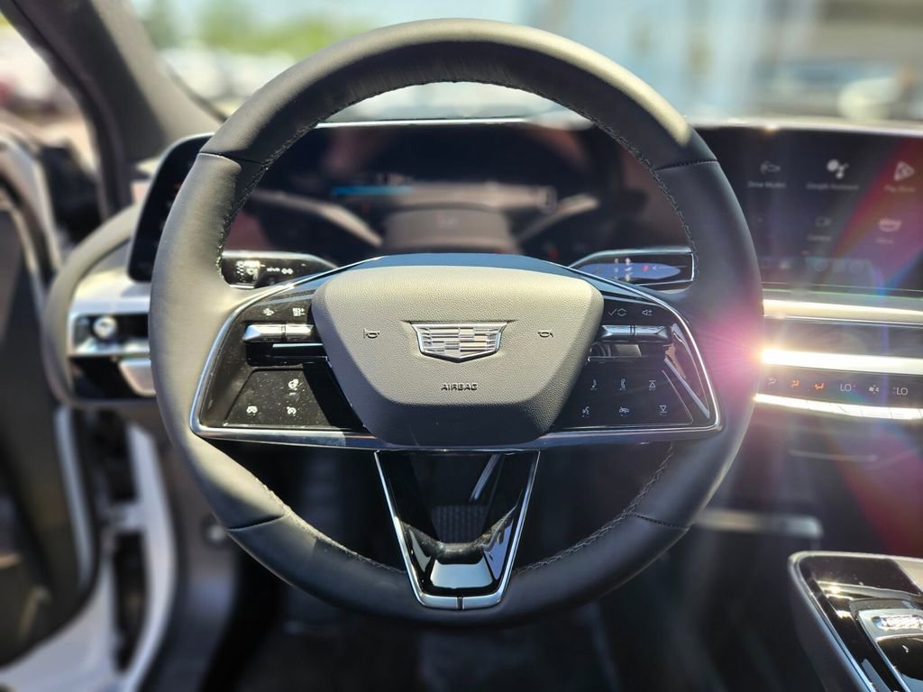 New 2025 Cadillac Lyriq Luxury w/ LPO, Floor Liner Package image 24