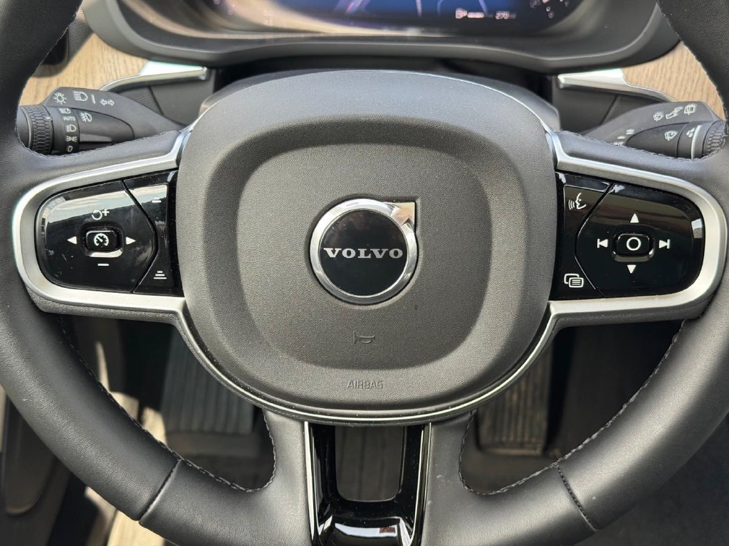 Certified 2026 Volvo XC60 B5 Plus w/ Climate Package AWD/4WD image 12