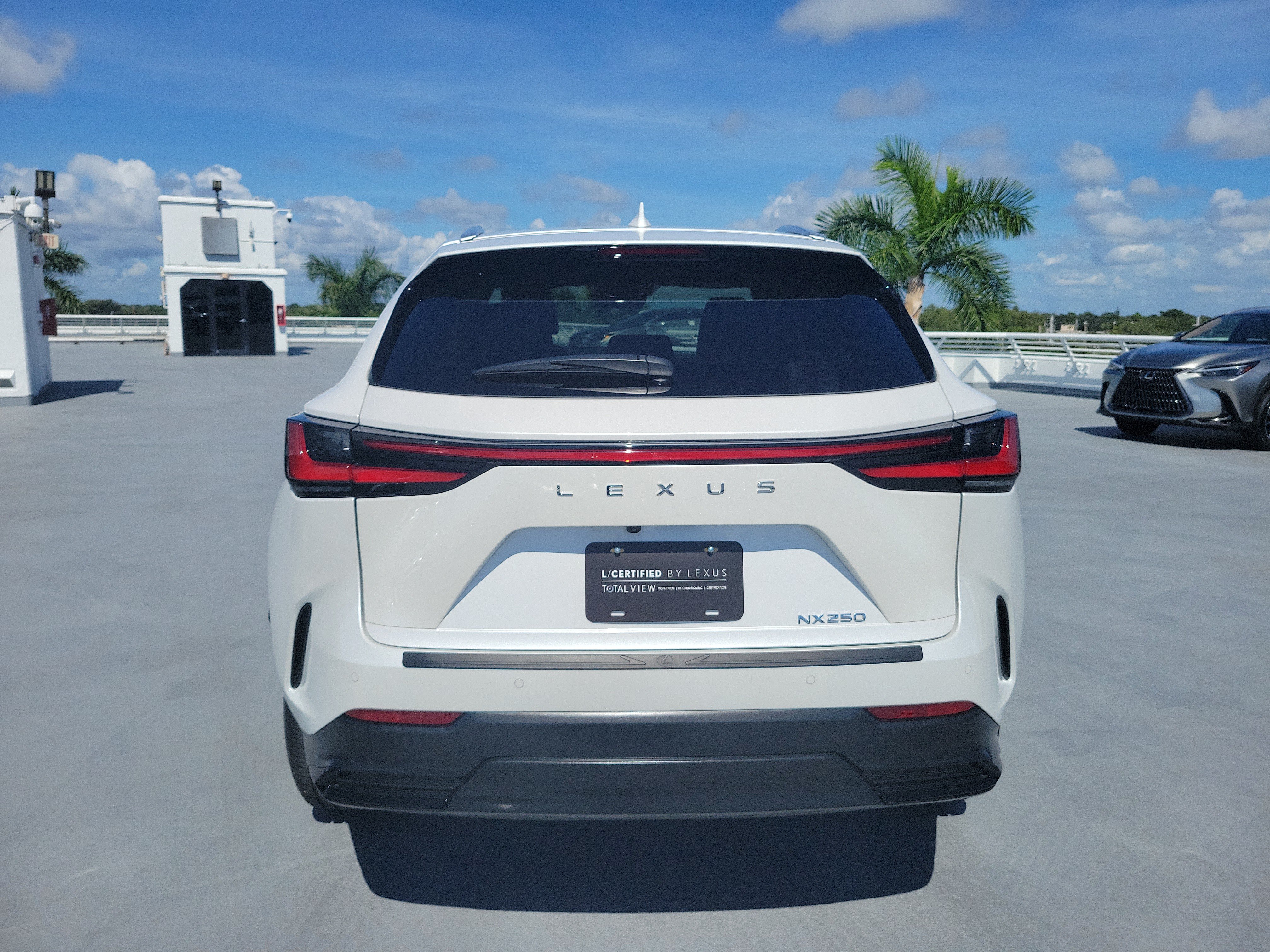 Used 2025 Lexus NX 250 FWD w/ Accessory Package (Z2) image 5