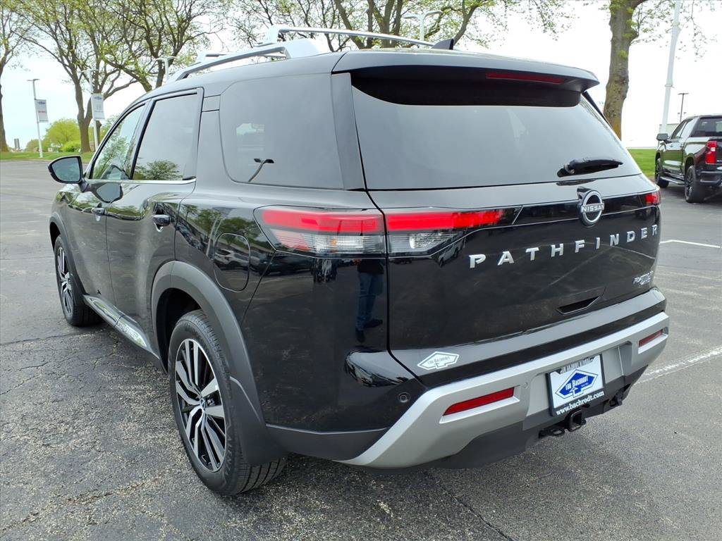 Used 2025 Nissan Pathfinder Platinum w/ Cargo Package AWD/4WD image 5