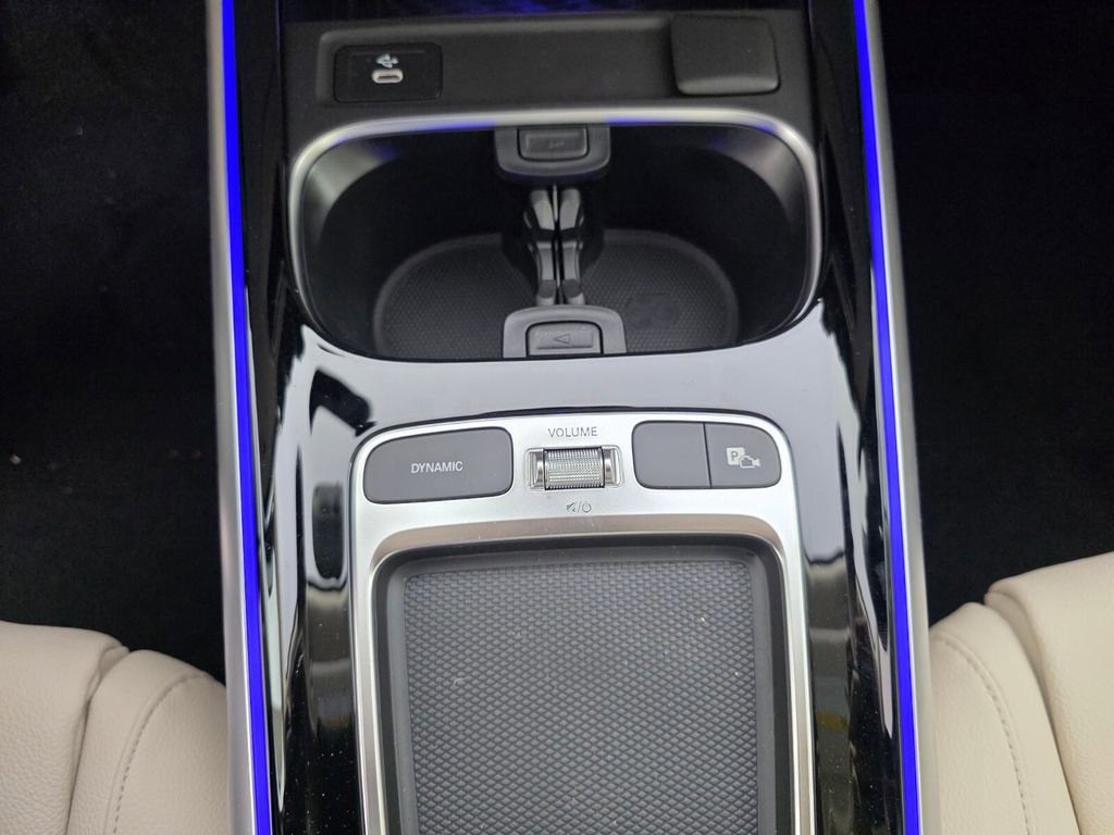 New 2026 Mercedes-Benz GLB 250 image 18