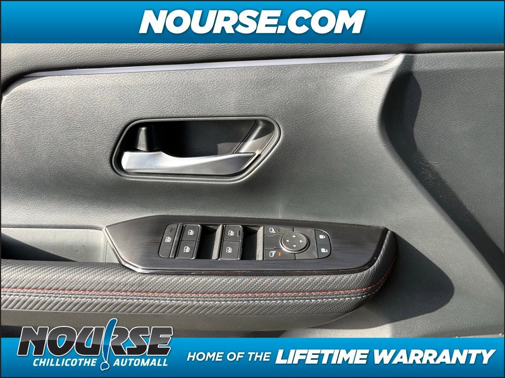 New 2025 Nissan Kicks SR image 25