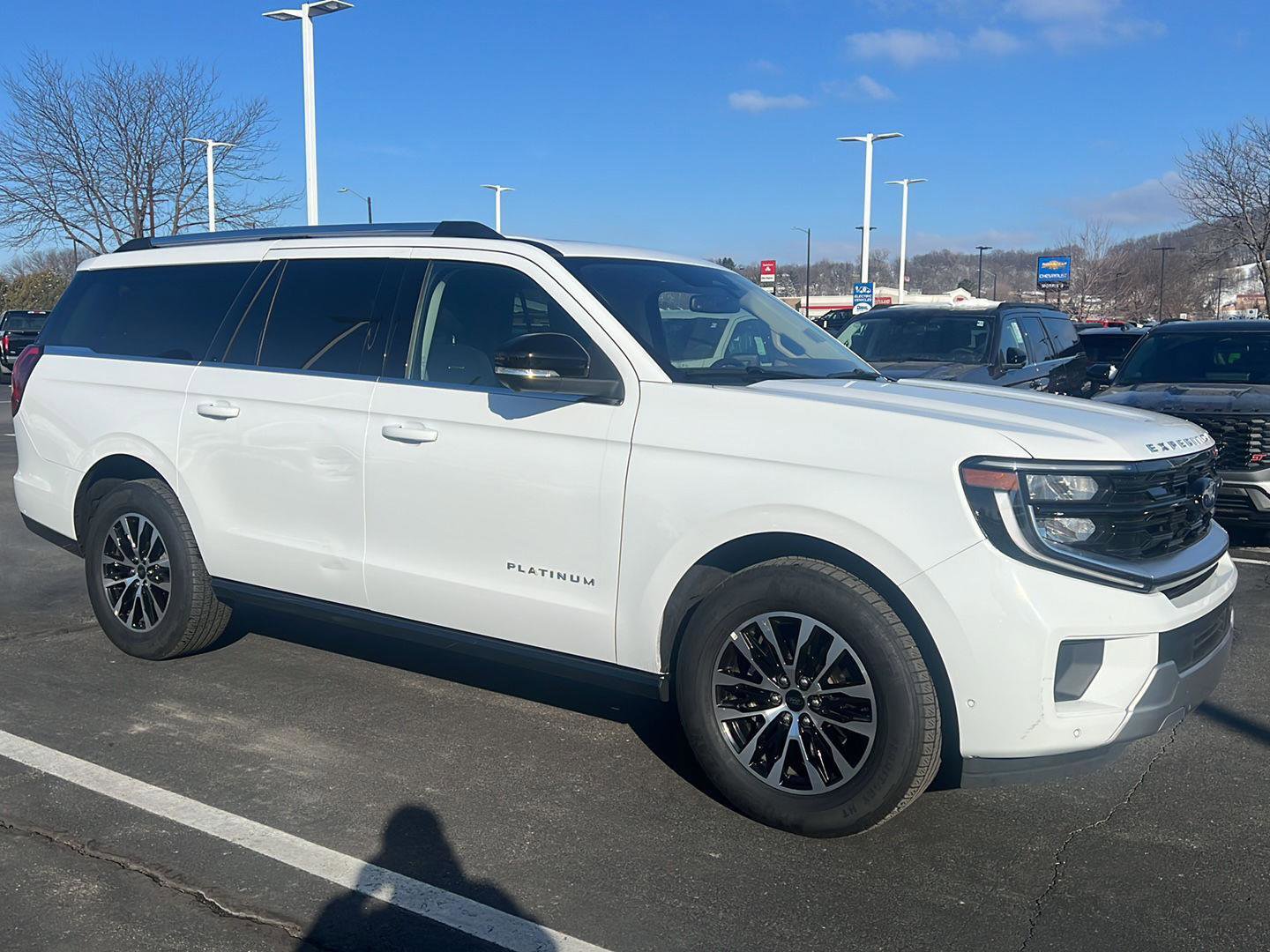 Used 2025 Ford Expedition Max Platinum image 2