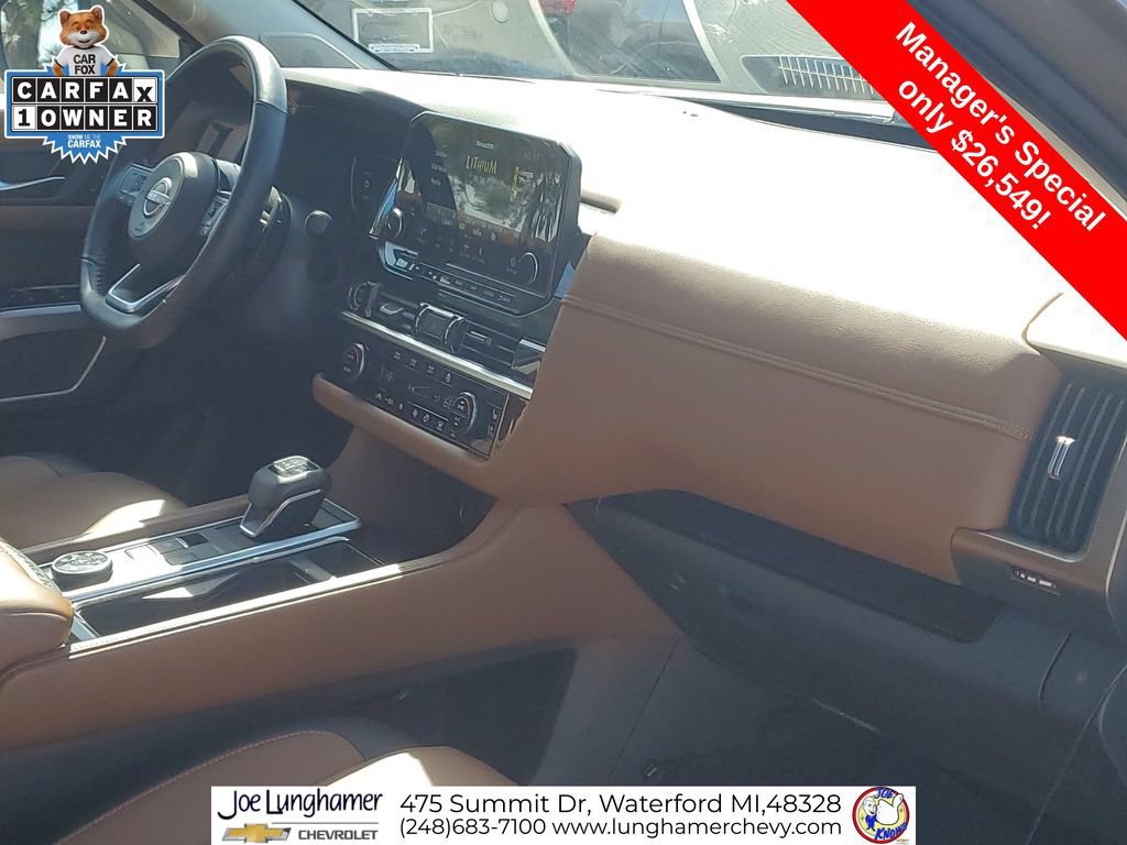 Used 2024 Nissan Pathfinder Platinum w/ Cargo Package AWD/4WD image 32