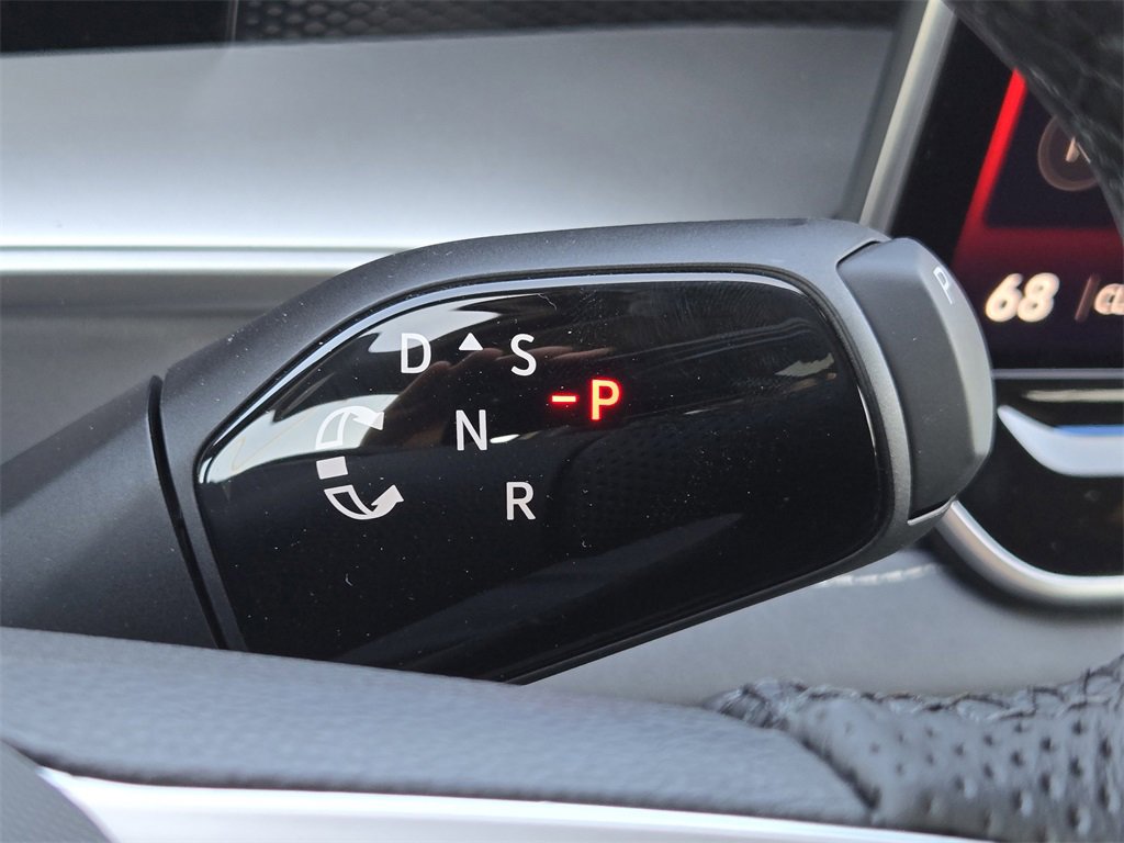 New 2026 Volkswagen Tiguan SE R-Line image 18