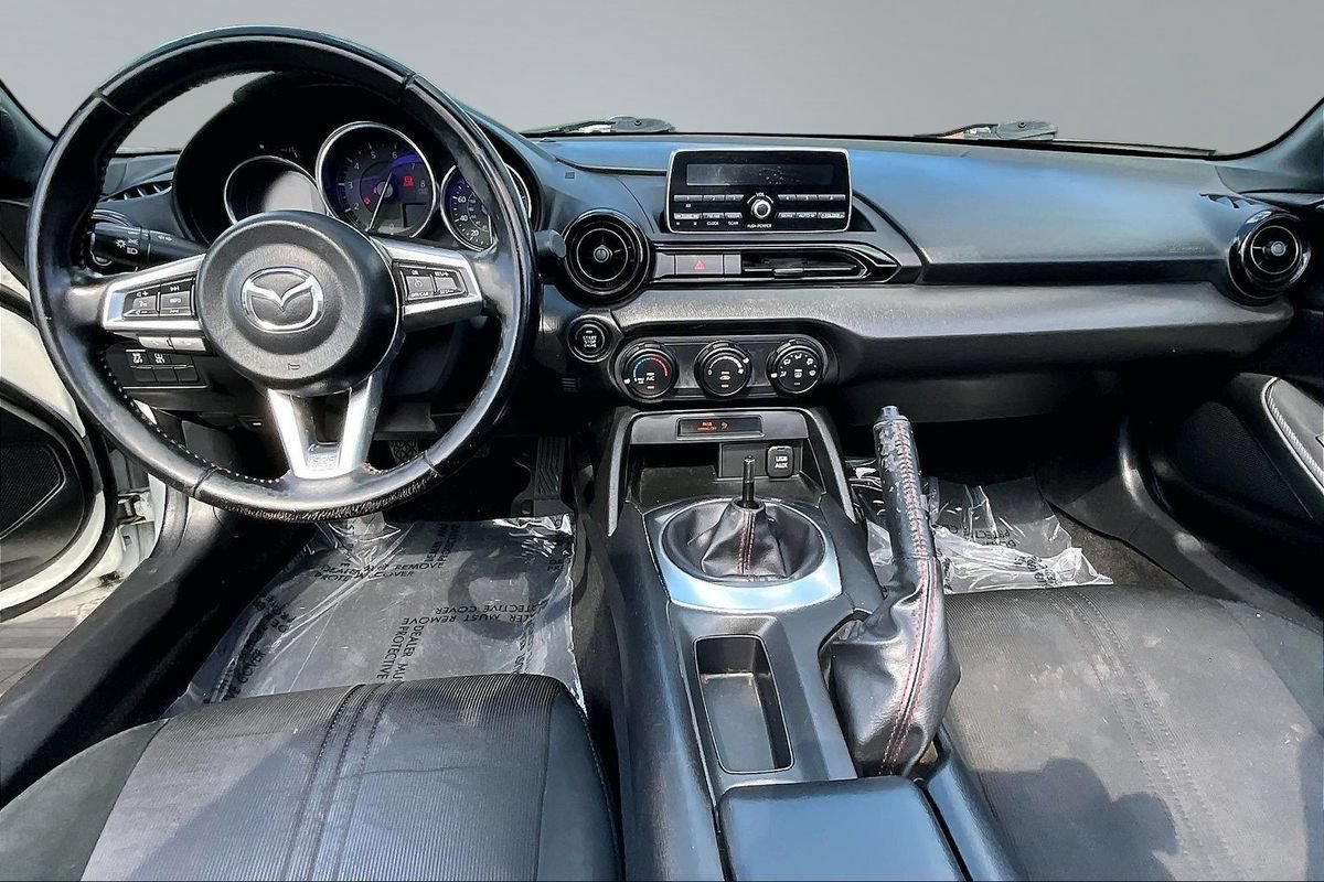 Used 2016 MAZDA MX-5 Miata Sport RWD image 15