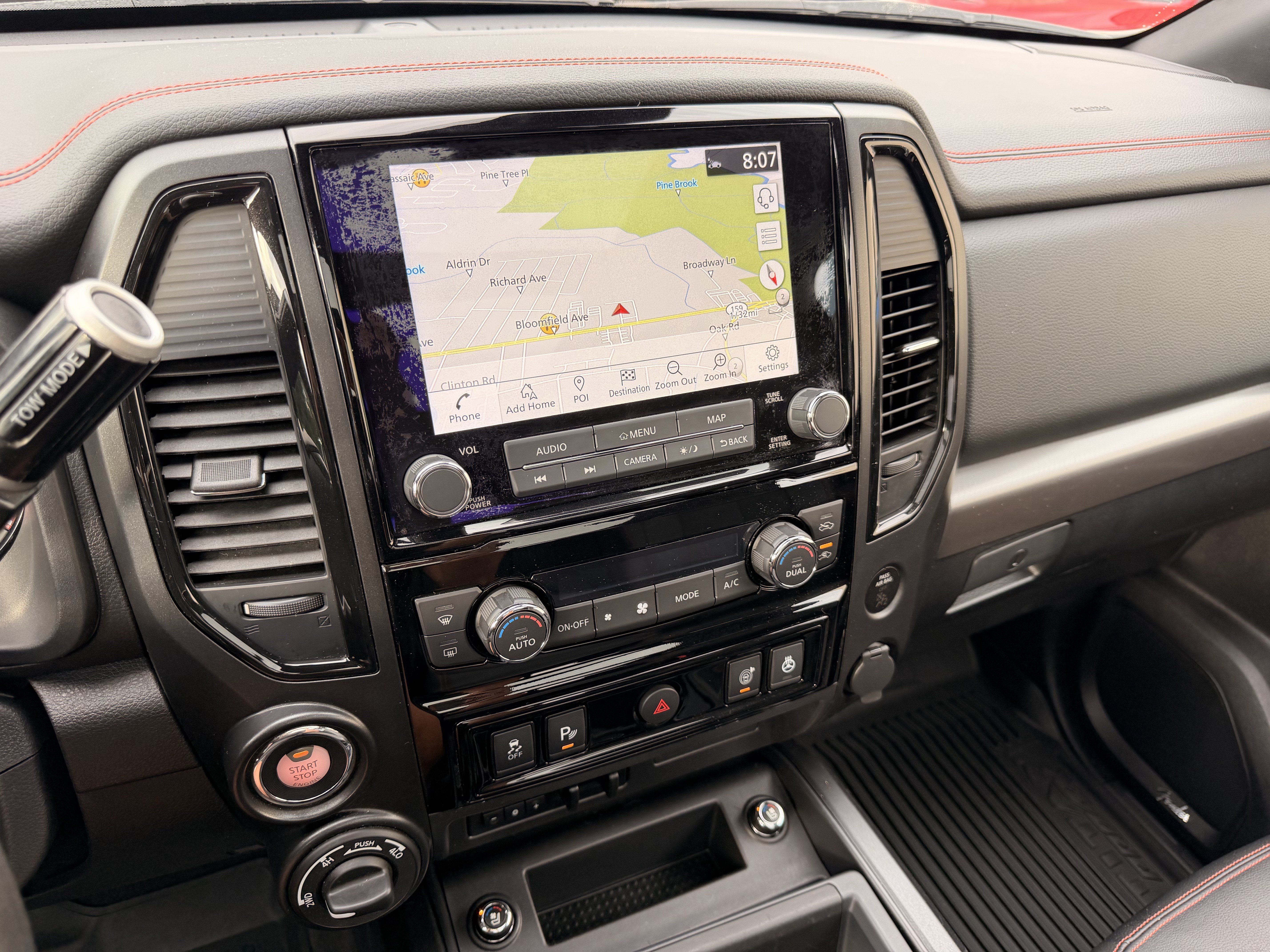 Used 2023 Nissan Titan PRO-4X w/ Pro-4x Convenience Package AWD/4WD image 23