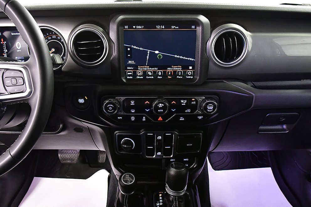 Used 2023 Jeep Wrangler Sahara image 23