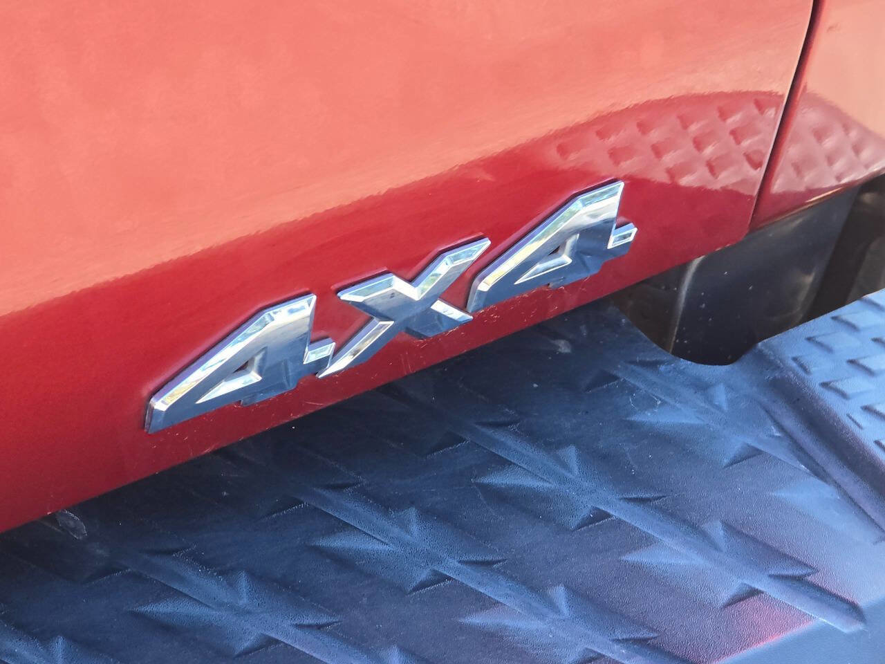 Used 2019 Nissan Titan Platinum Reserve w/ Platinum Utility Package image 11