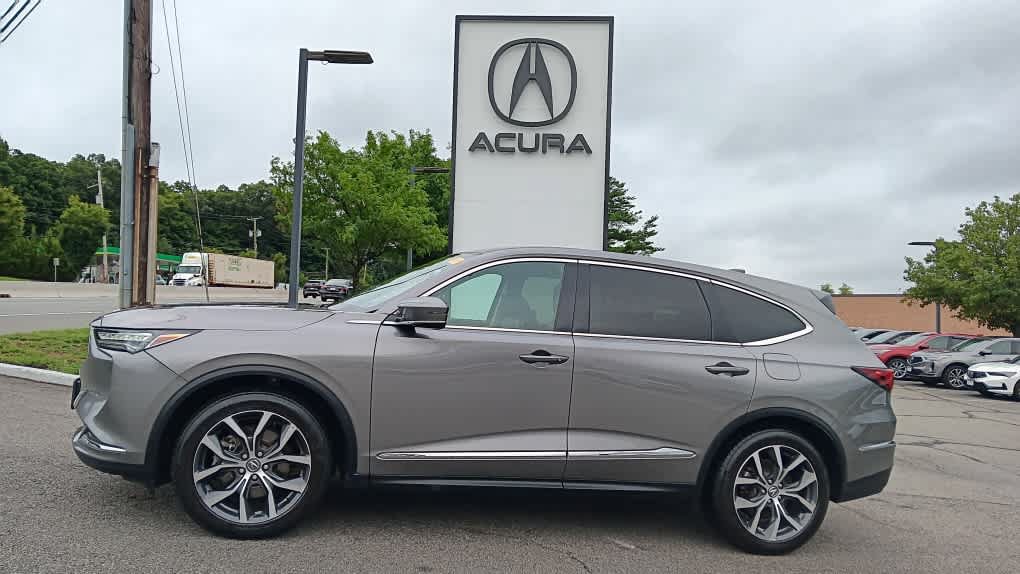 Used 2023 Acura MDX w/ Technology Package AWD/4WD image 2