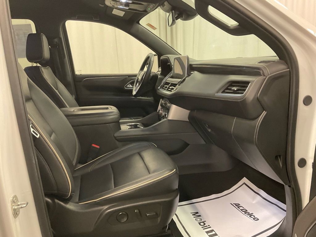 Used 2024 GMC Yukon XL SLT image 15