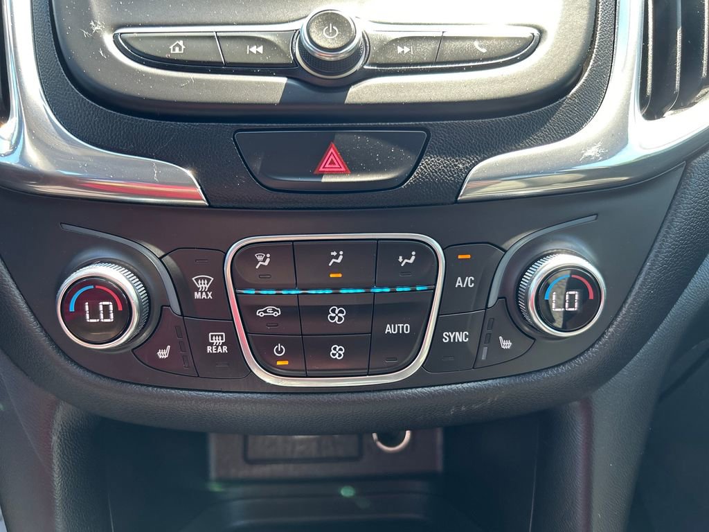 Used 2019 Chevrolet Equinox LT FWD image 28