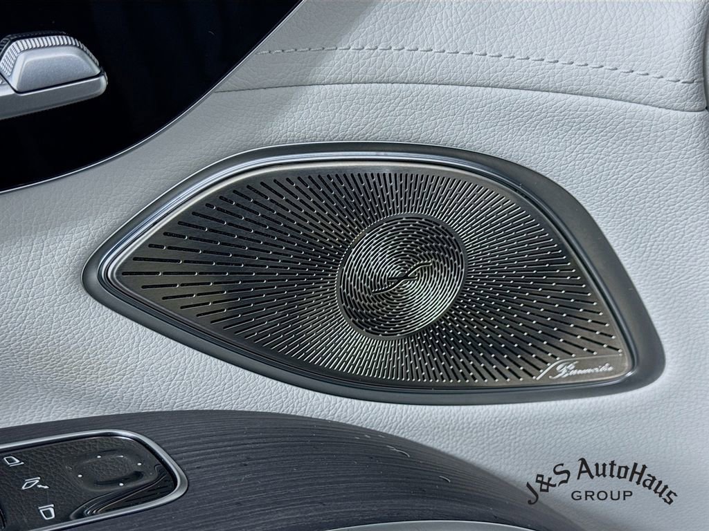 Used 2023 Mercedes-Benz EQS 580 4MATIC SUV image 24