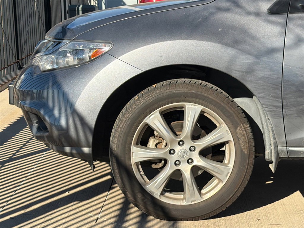 Used 2013 Nissan Murano LE w/ Platinum Pkg image 3