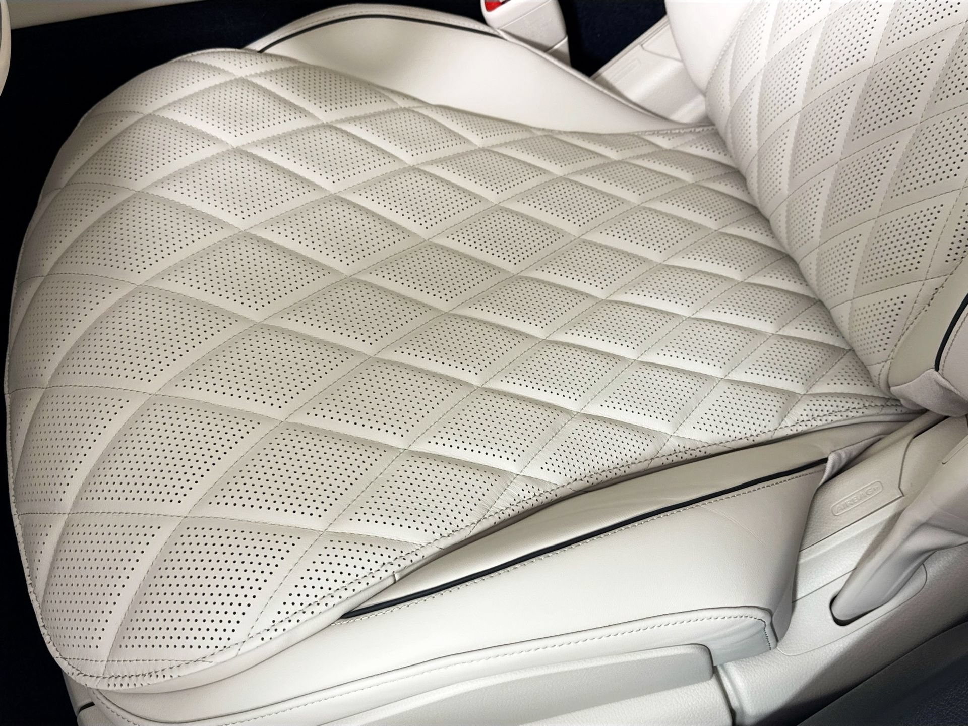 New 2026 Mercedes-Benz S 580 4MATIC Sedan image 21