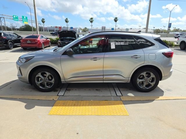 Used 2024 Ford Escape ST-Line image 7
