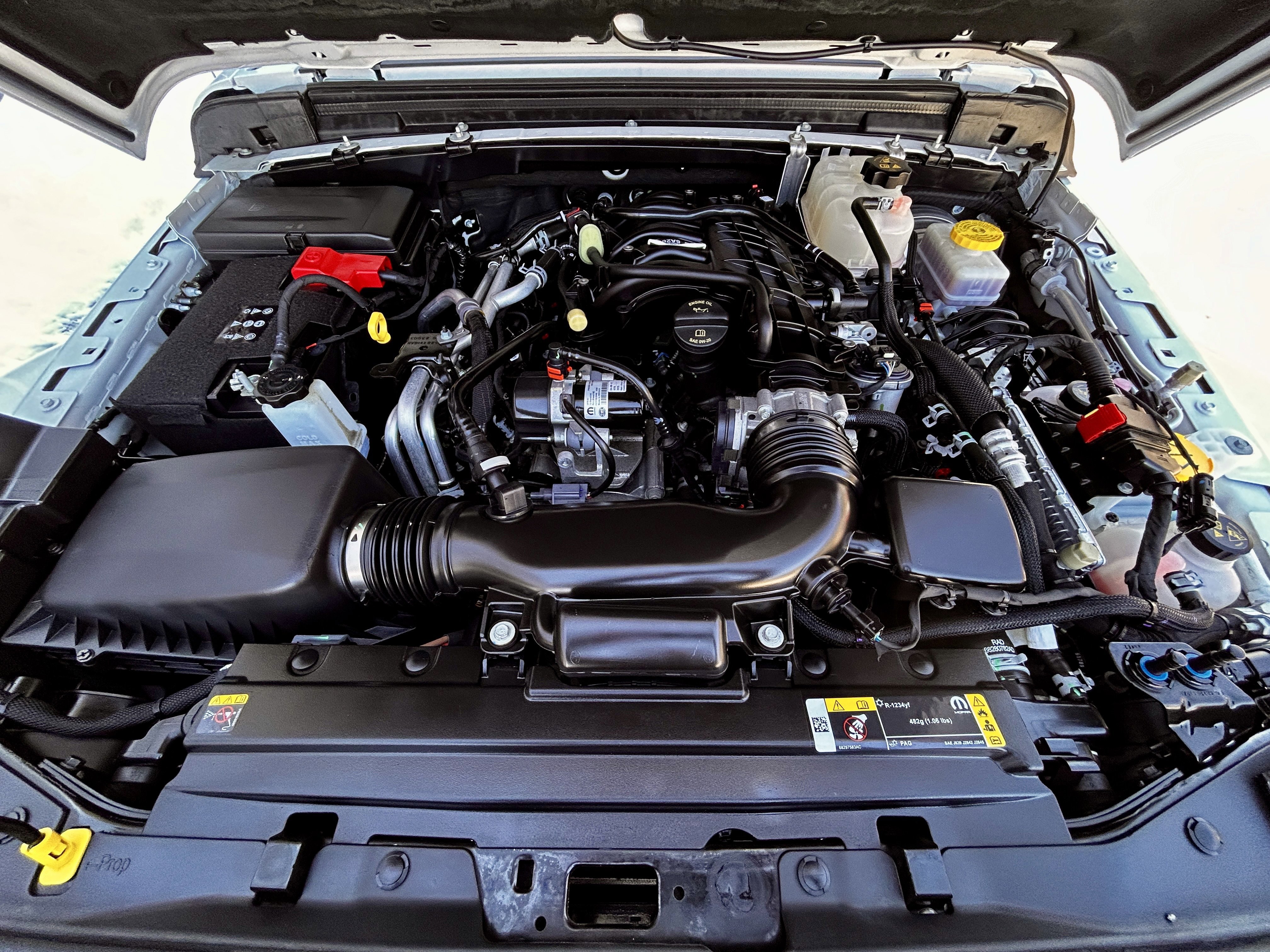 Certified 2023 Jeep Wrangler Sahara w/ Cold Weather Group AWD/4WD image 20