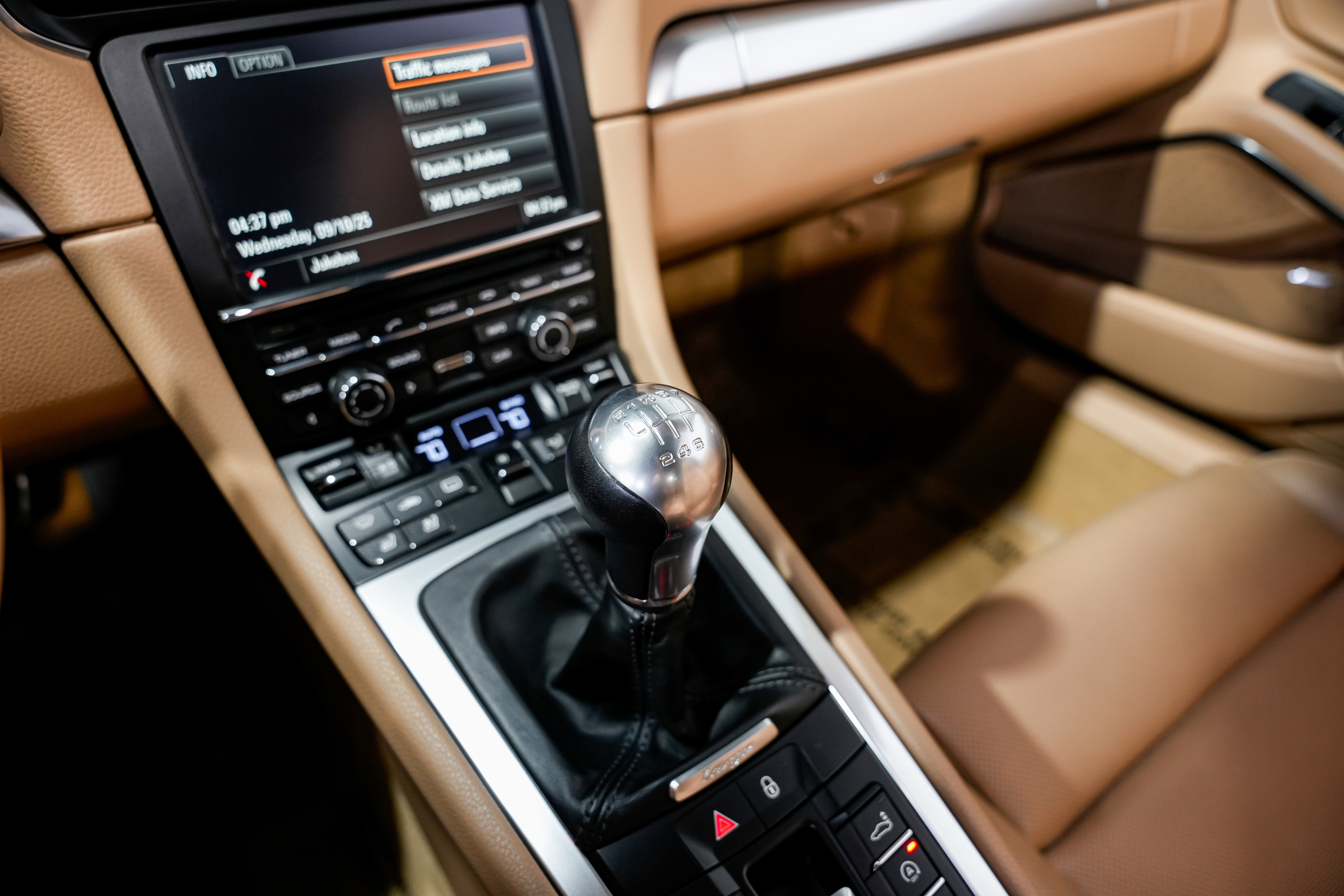 Used 2015 Porsche 911 Targa 4S image 13