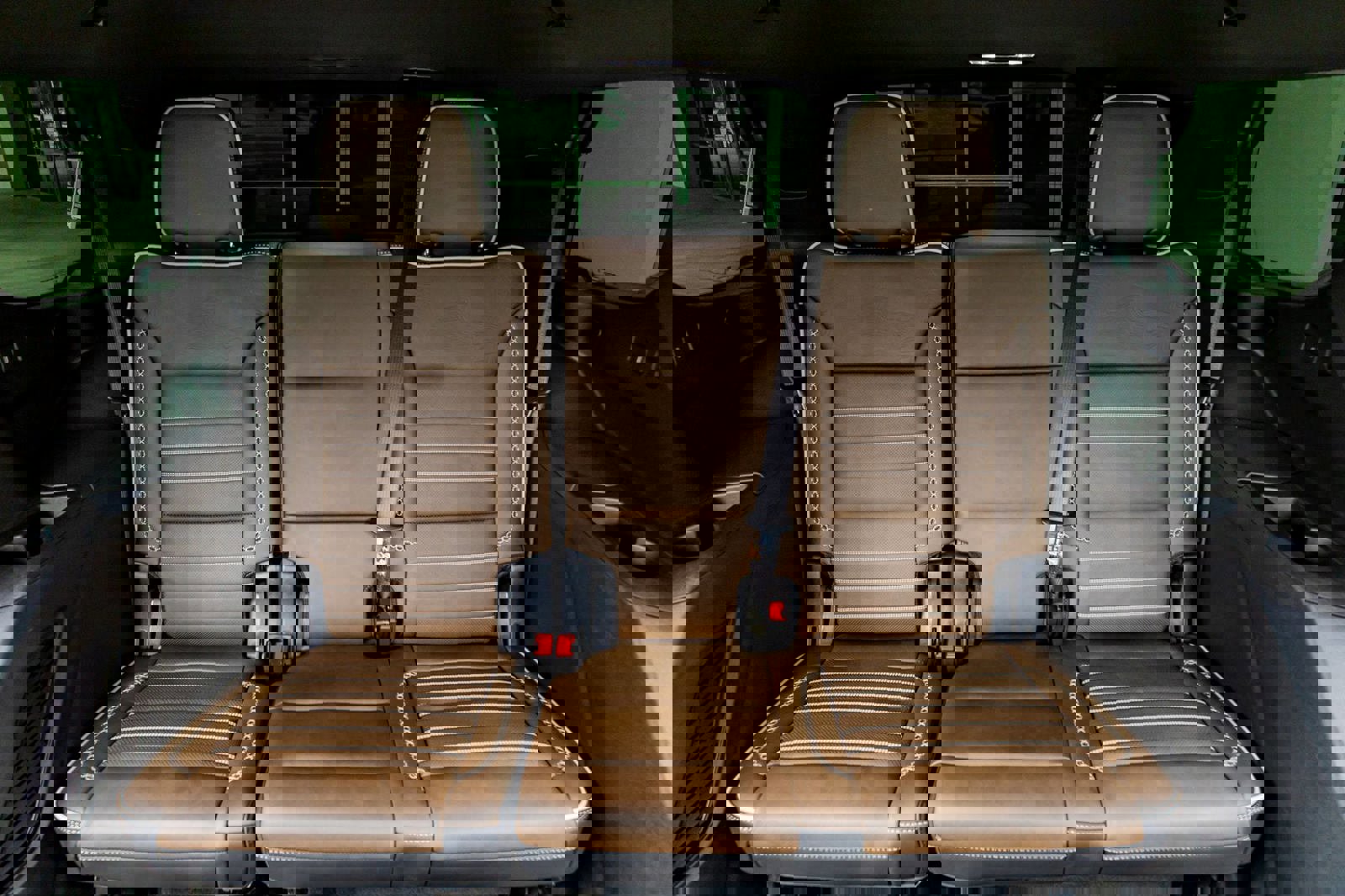 Used 2025 GMC Yukon Denali Ultimate image 38