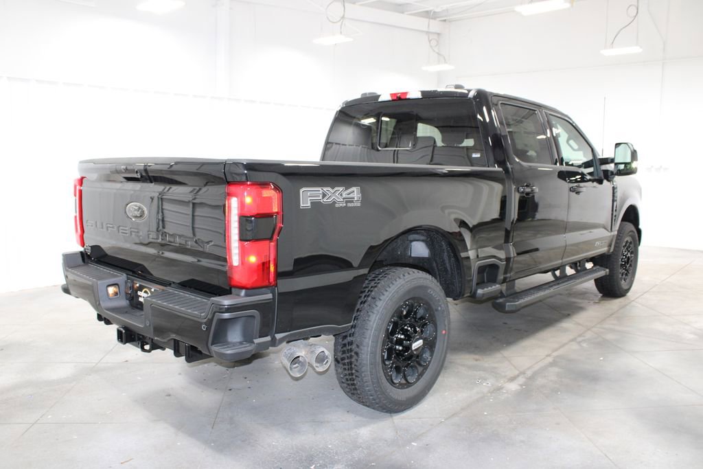 New 2026 Ford F250 Lariat w/ Black Appearance Package image 8