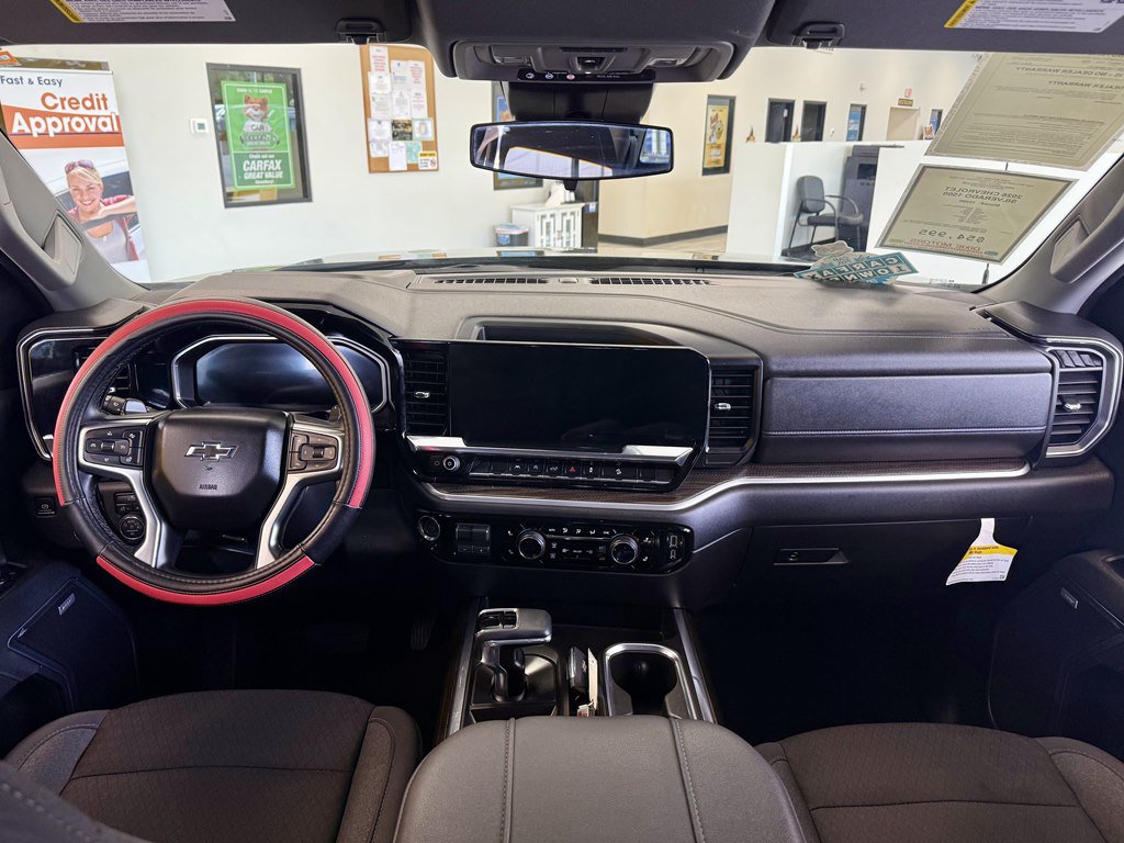 Used 2026 Chevrolet Silverado 1500 RST AWD/4WD image 10