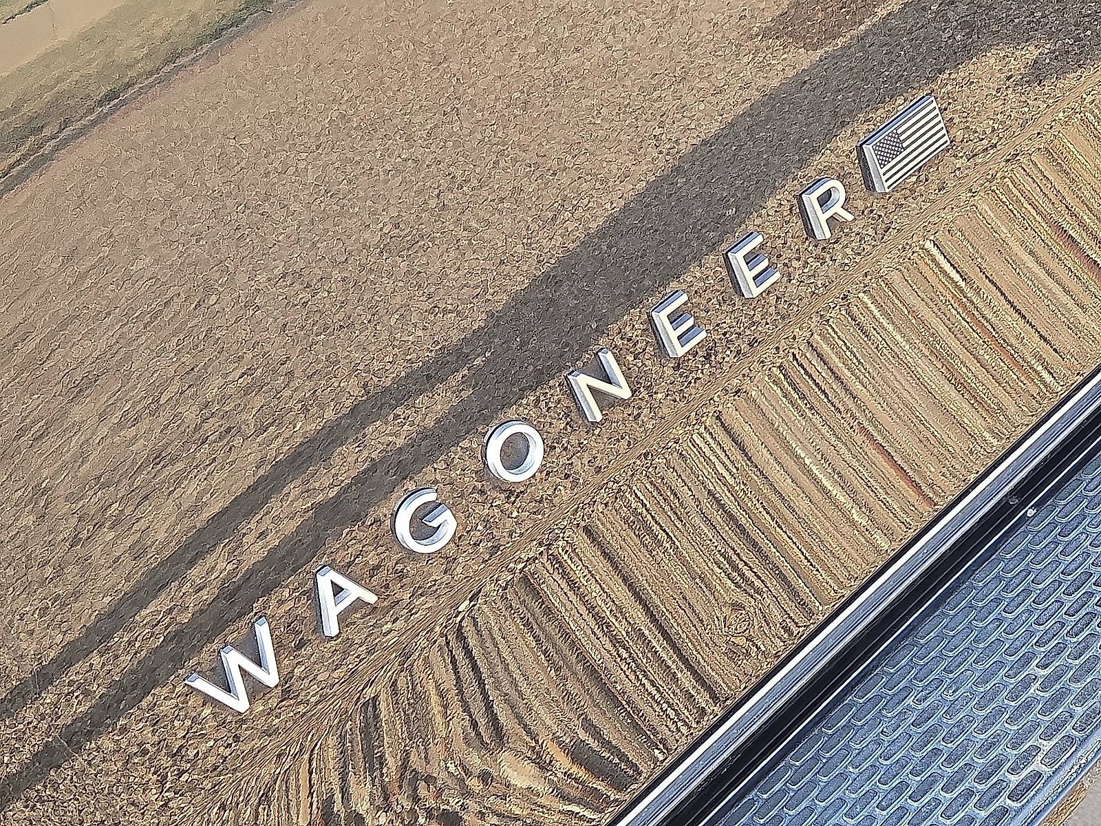 Used 2024 Jeep Wagoneer Series II w/ Flexible Seating Group RWD image 11