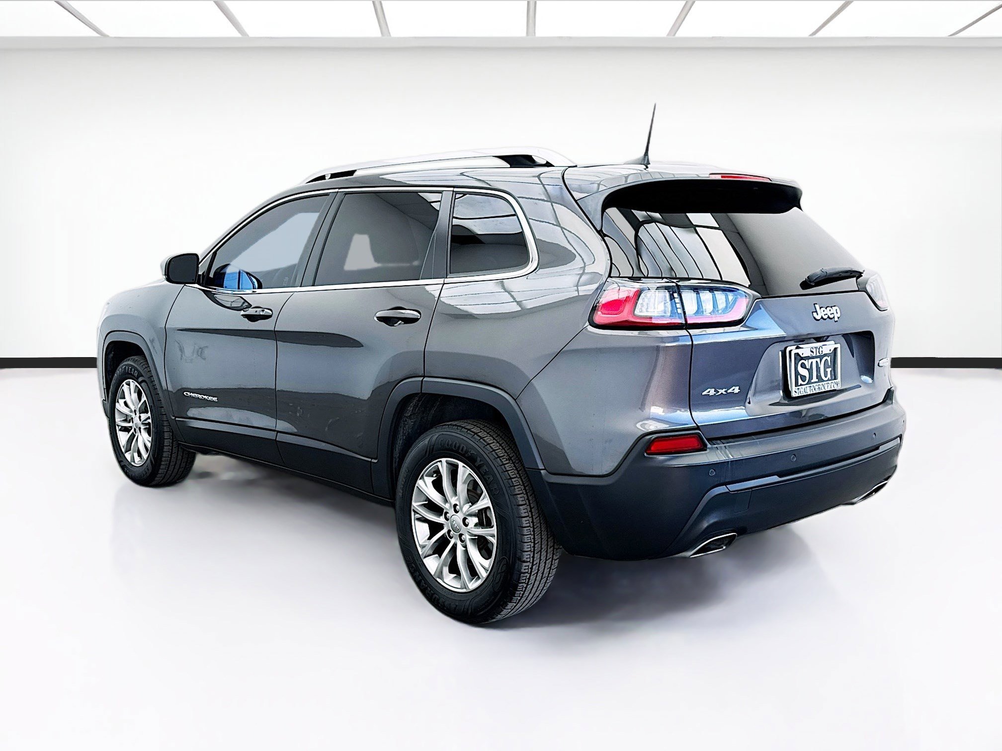 Used 2021 Jeep Cherokee Latitude Lux w/ Comfort/Convenience Group image 6