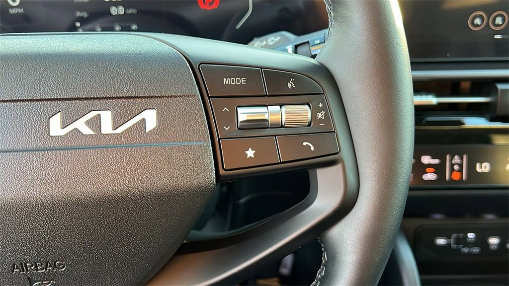 New 2026 Kia Sportage SX image 17