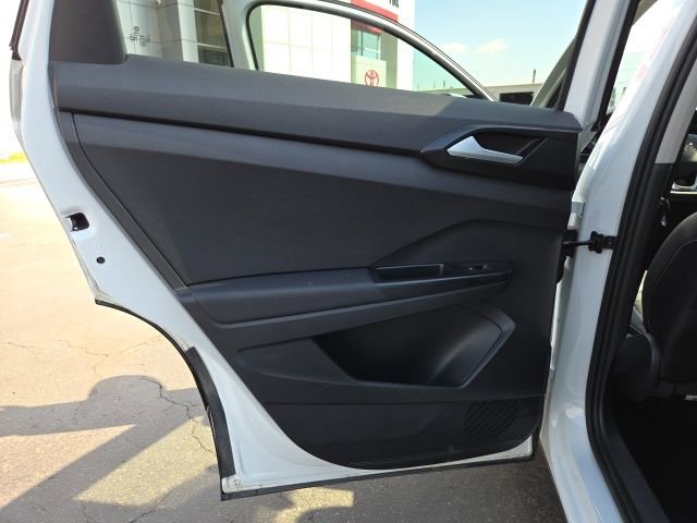 Used 2022 Volkswagen Taos SEL w/ Panoramic Sunroof Package image 13