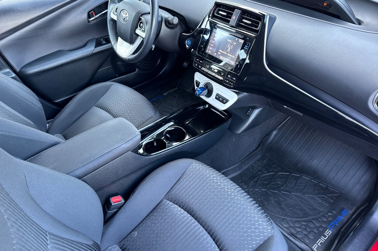 Certified 2018 Toyota Prius Prime Plus FWD image 18