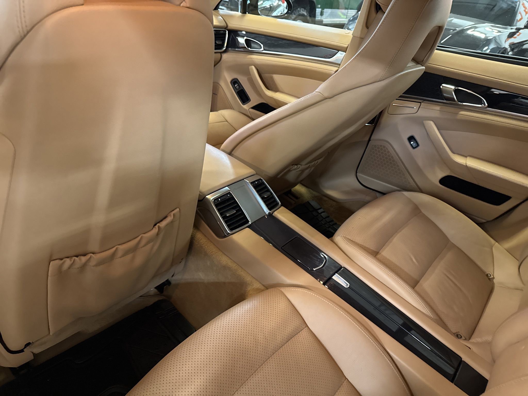 Used 2012 Porsche Panamera S image 18