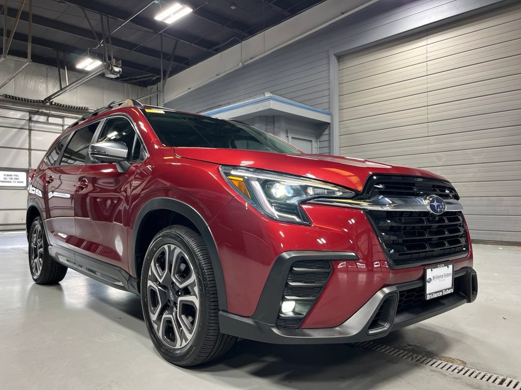 Used 2023 Subaru Ascent Limited w/ Technology Package