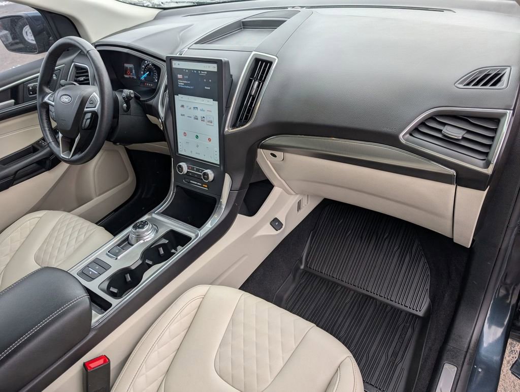 Used 2023 Ford Edge Titanium image 40