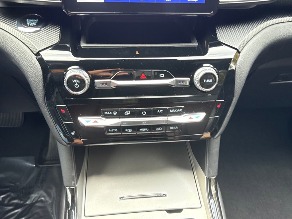 Used 2023 Ford Explorer ST-Line w/ Class IV Trailer Tow Package image 22