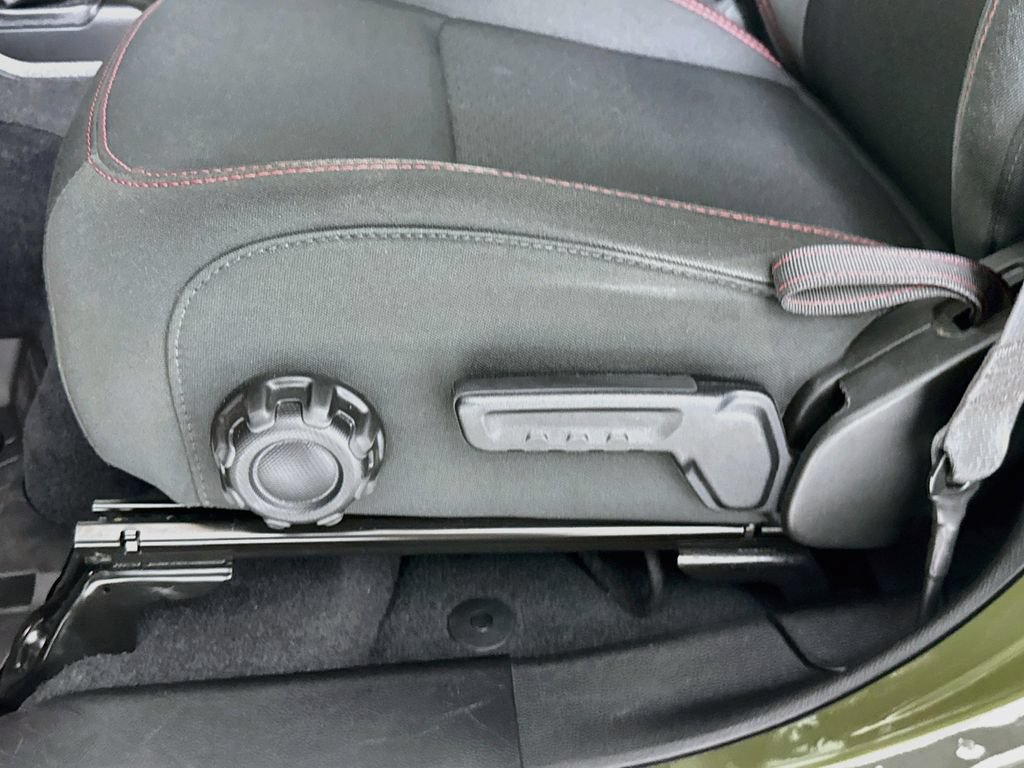 Used 2023 Jeep Gladiator Rubicon w/ Cold Weather Group AWD/4WD image 21