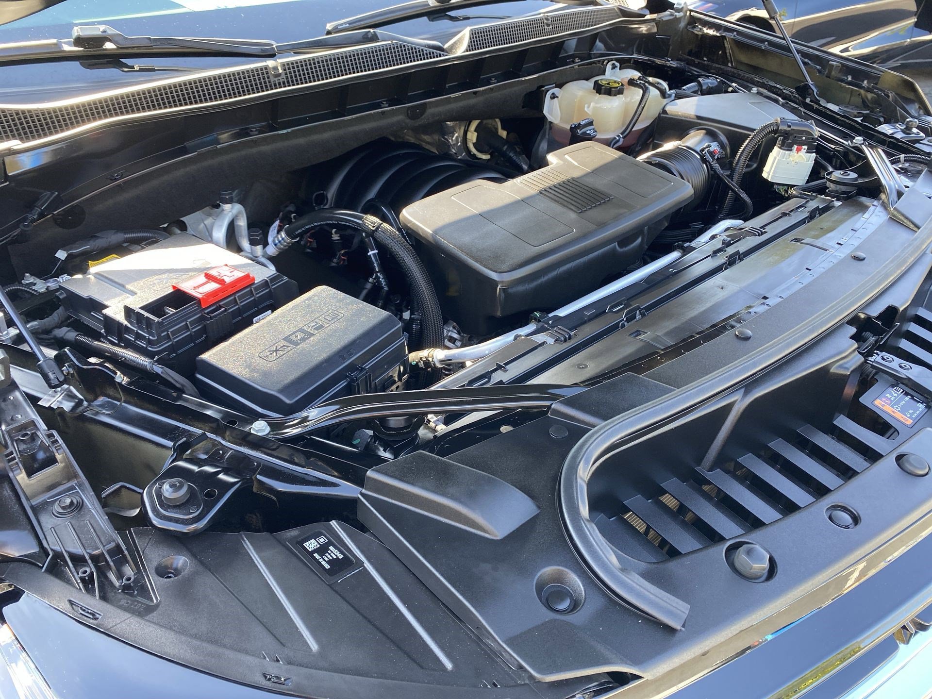 Used 2024 Chevrolet Tahoe LT image 33