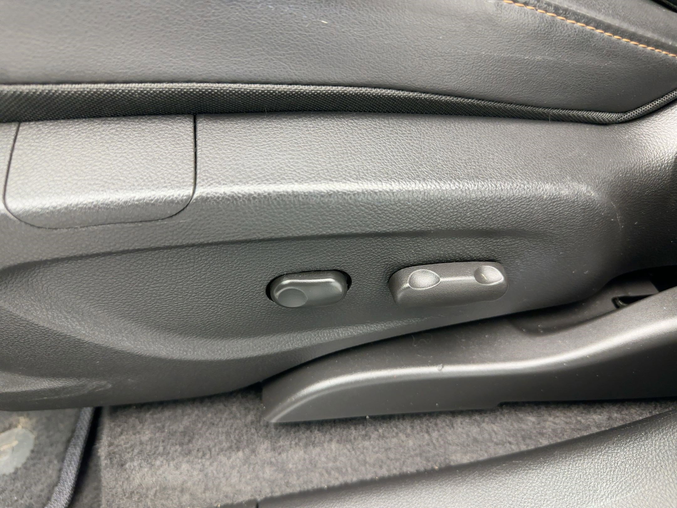 Certified 2022 Chevrolet Trax LT w/ Sport Edition image 14