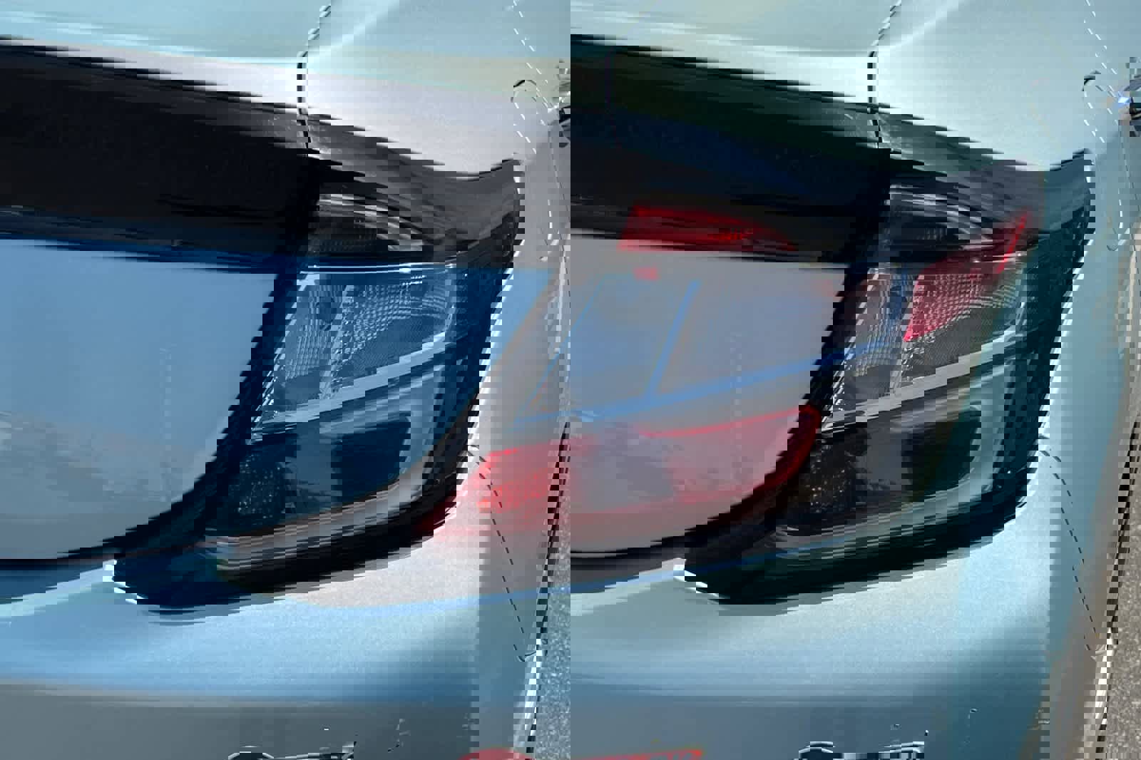 Used 2018 Chevrolet Volt LT image 18