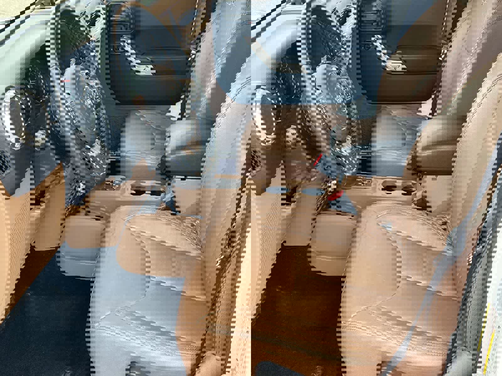 Used 2017 Jeep Wrangler Unlimited Sahara w/ Connectivity Group image 10