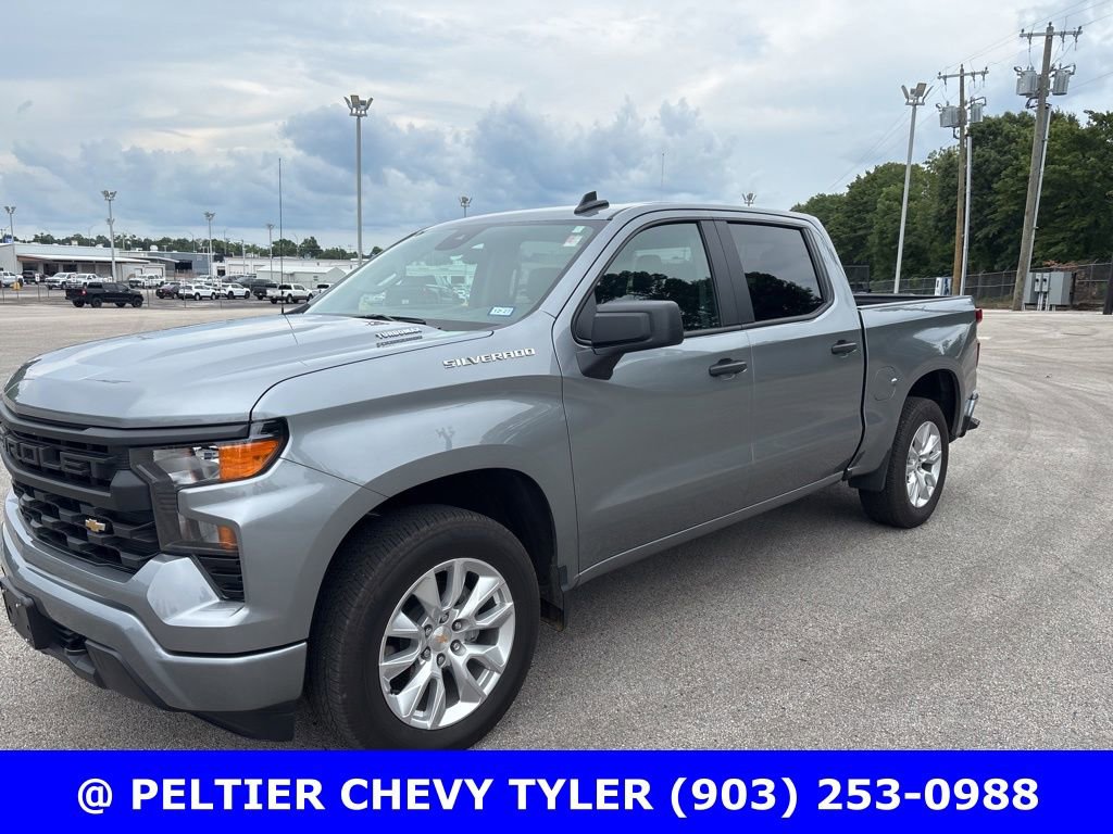 Used 2026 Chevrolet Silverado 1500 Custom RWD image 3