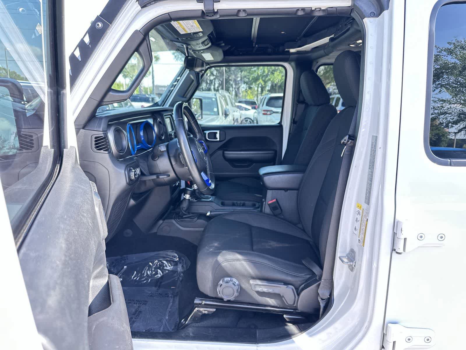Used 2020 Jeep Gladiator Sport w/ Quick Order Package 24S AWD/4WD image 2