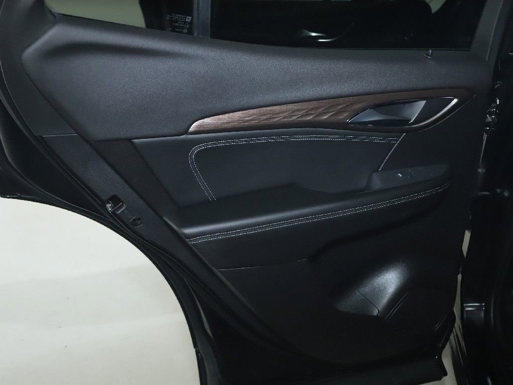 Used 2023 Buick Envision Avenir AWD/4WD image 13