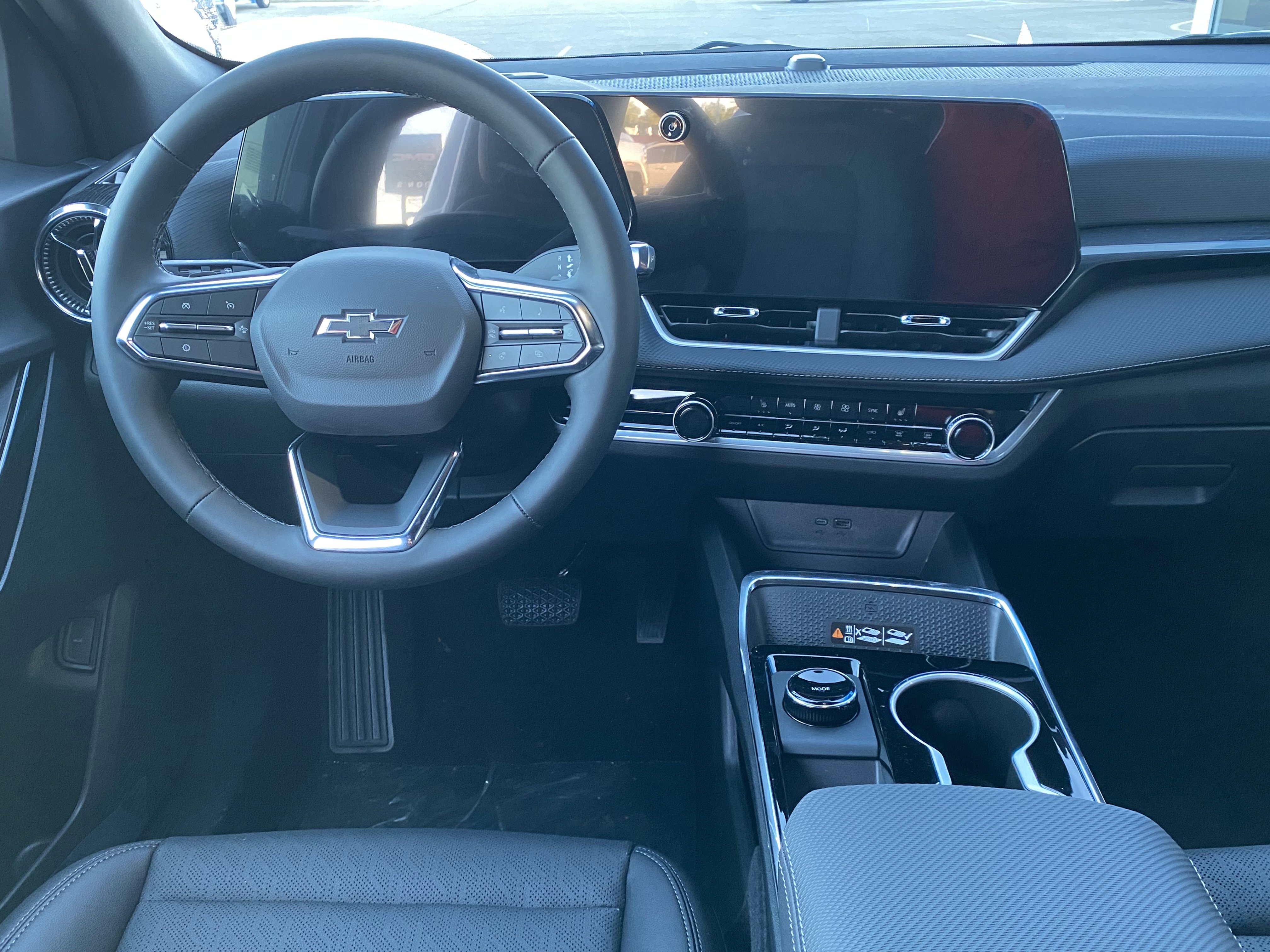 New 2026 Chevrolet Equinox LT w/ Convenience Package II image 14