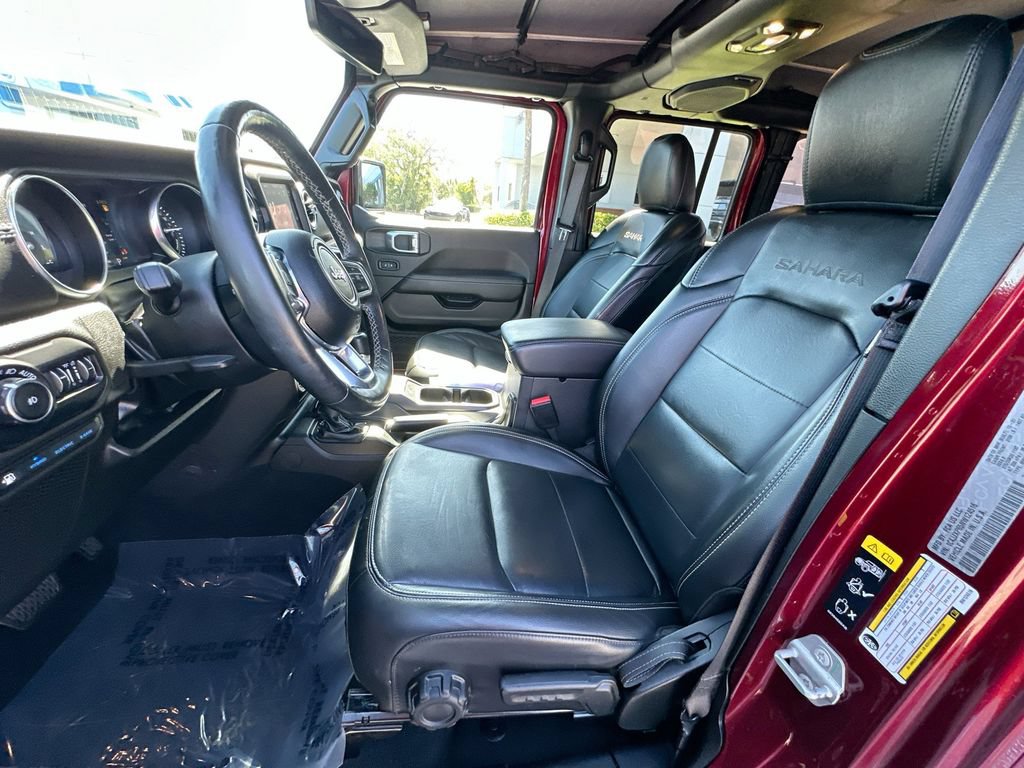 Used 2022 Jeep Wrangler Unlimited Sahara w/ Cold Weather Group AWD/4WD image 21