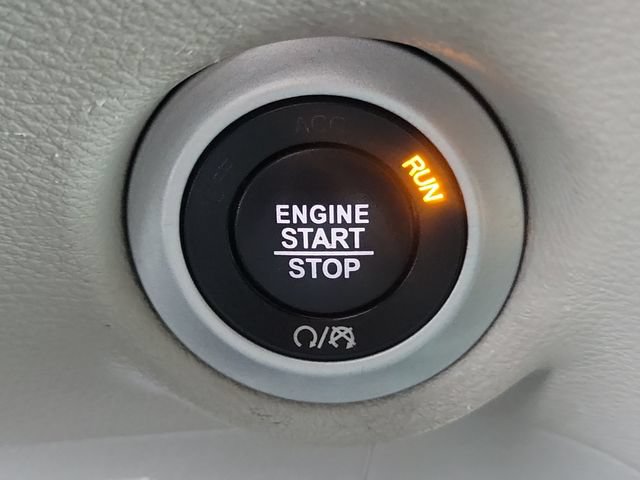 Used 2019 Chrysler Pacifica Touring-L FWD image 12