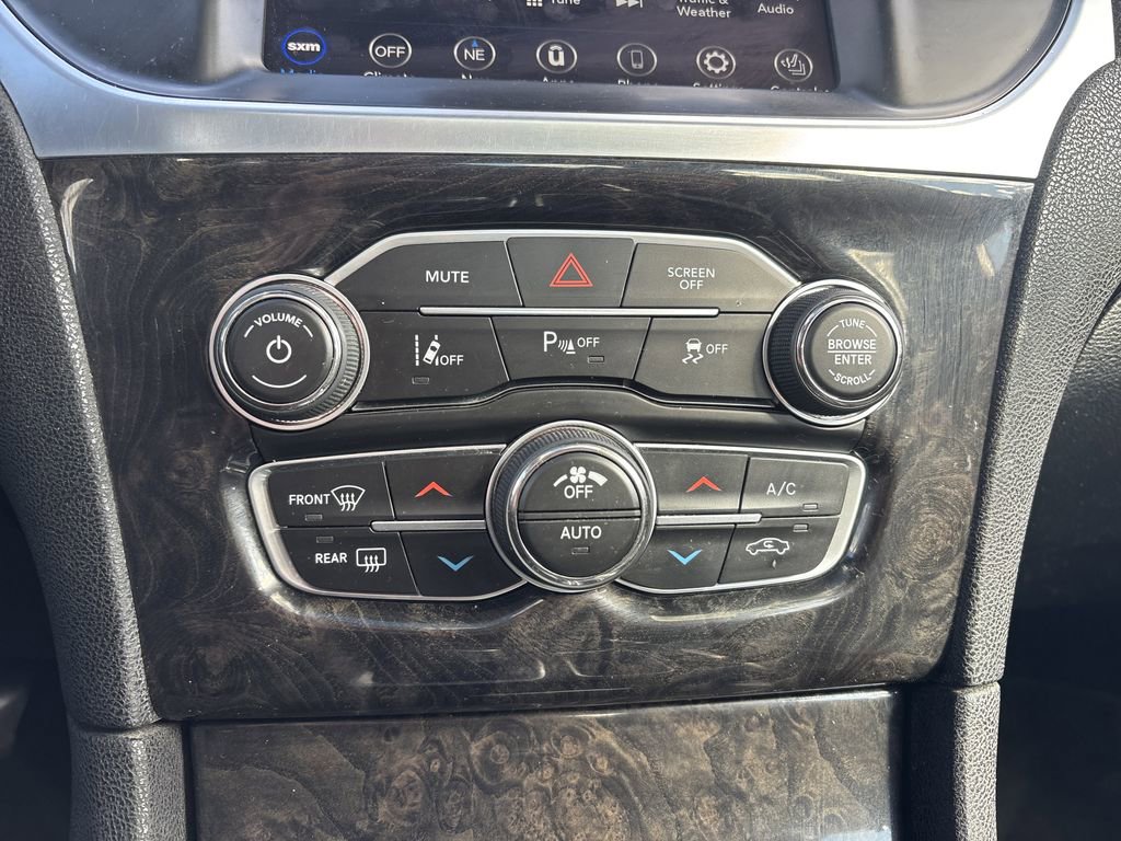 Used 2018 Chrysler 300 Limited w/ Safetytec Plus Group image 26